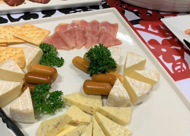 生ハムとチーズの盛合せ　プラチナプラン　ケータリング　名古屋