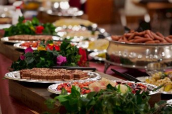 名古屋でケータリングを頼む前に必読！失敗しない幹事のチェックリストと、急な人数変更・アレルギー対応の正解