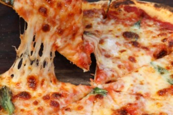 香ばし焼き上げ マルゲリータピザ