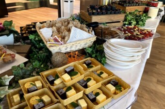 【予算別】名古屋の法人ケータリング費用相場を徹底解説！1人あたり3,000円〜頼める人気店